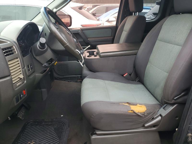 2004 Nissan Titan xe