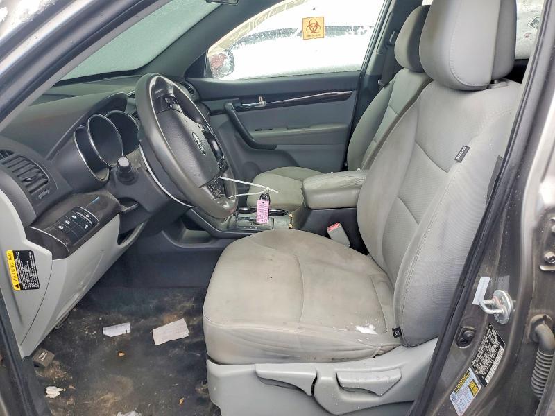 2013 KIA Sorento lx