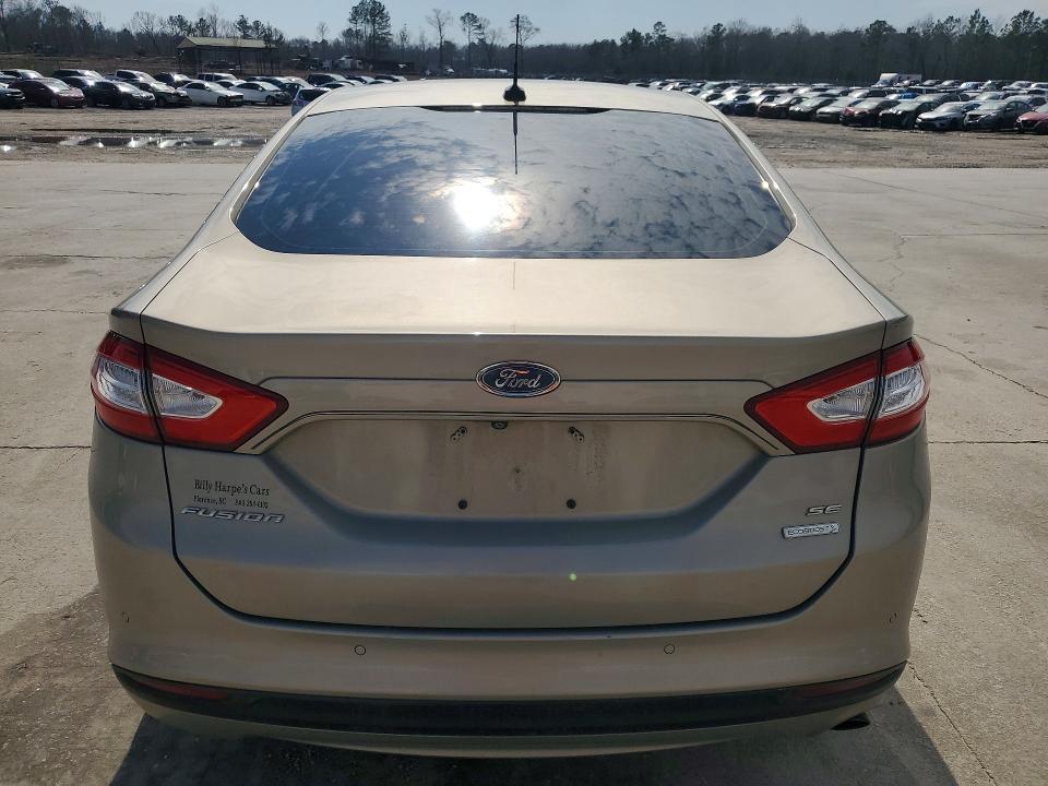 2016 Ford Fusion se