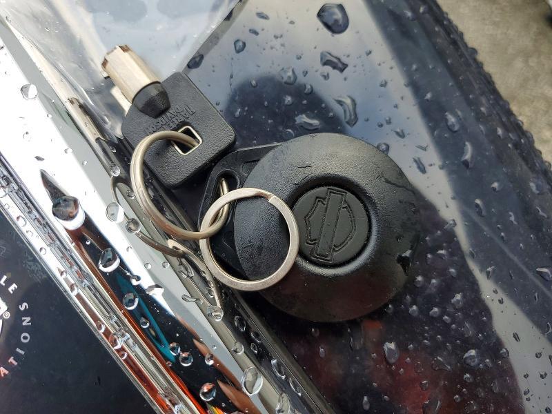 2004 Harley-Davidson FXSTDSE2