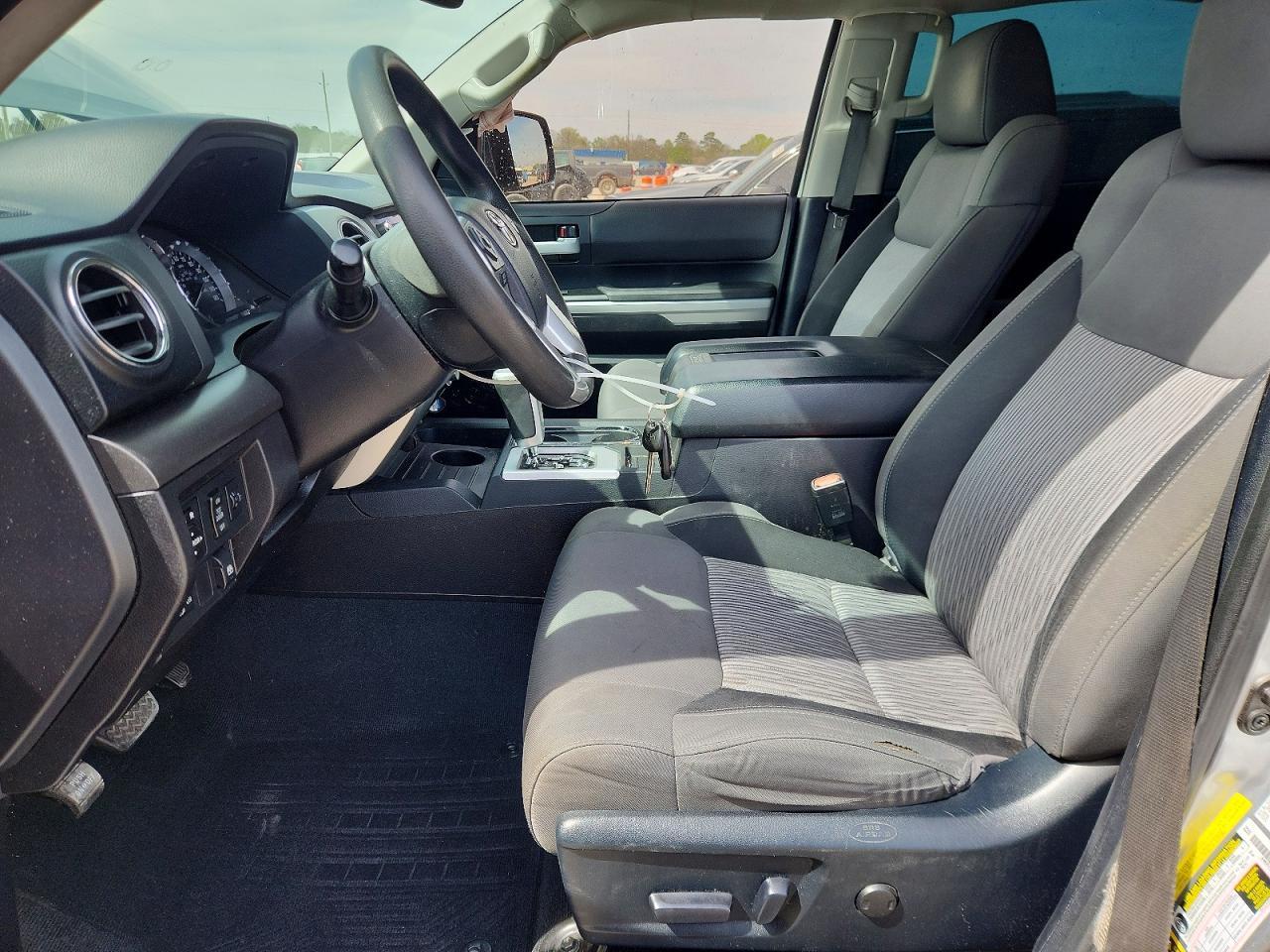 2015 Toyota Tundra SR5