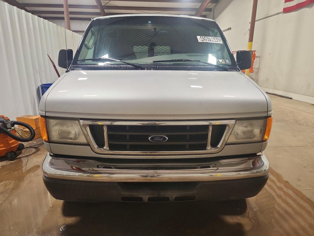 2005 Ford E250 Delivery Van
