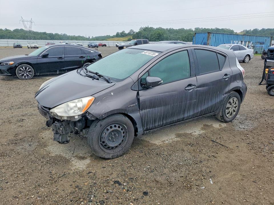 2013 Toyota Prius c one