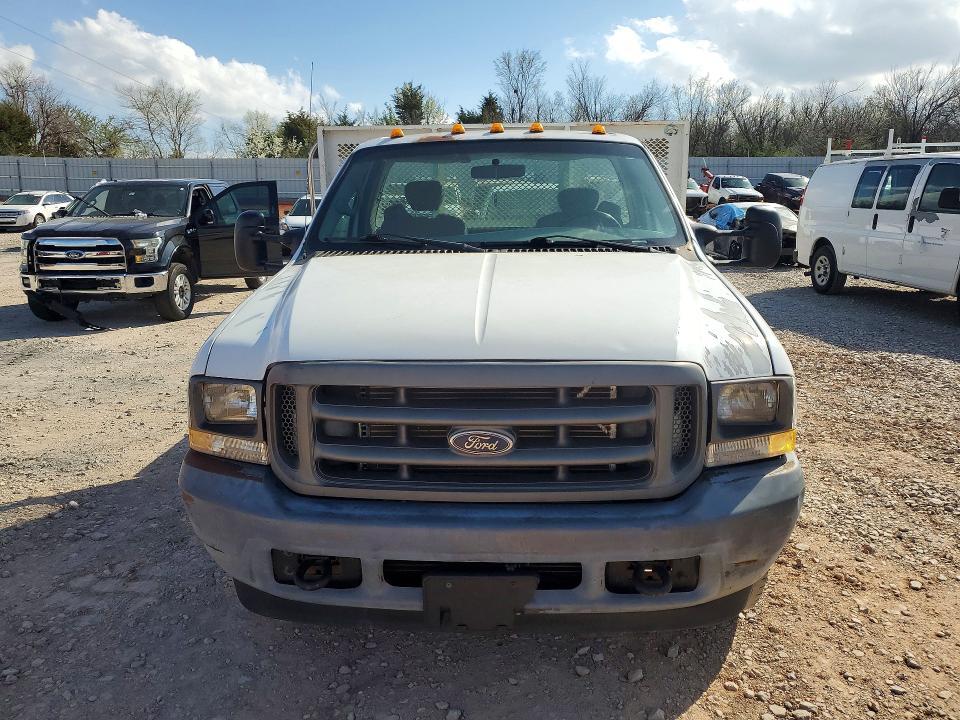 2002 Ford F350 Super Duty Flatbed Truck