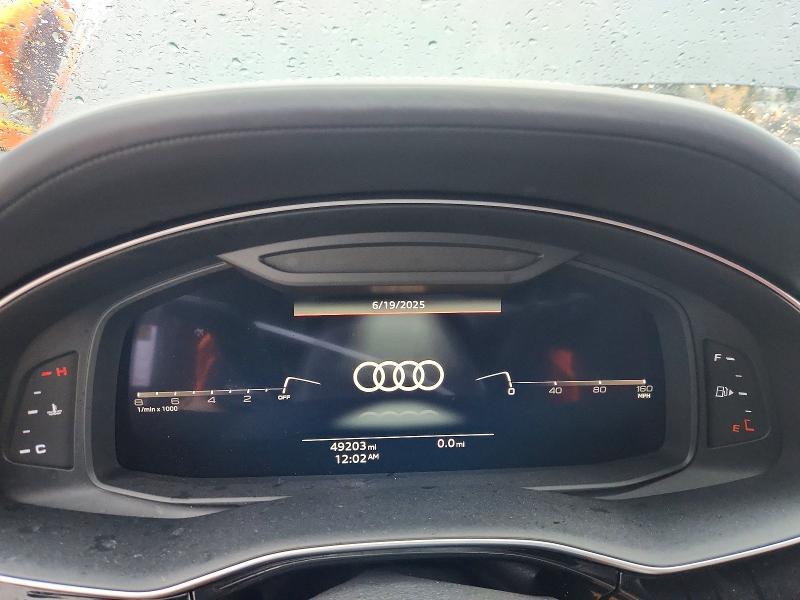 2022 Audi SQ7 Premium Plus