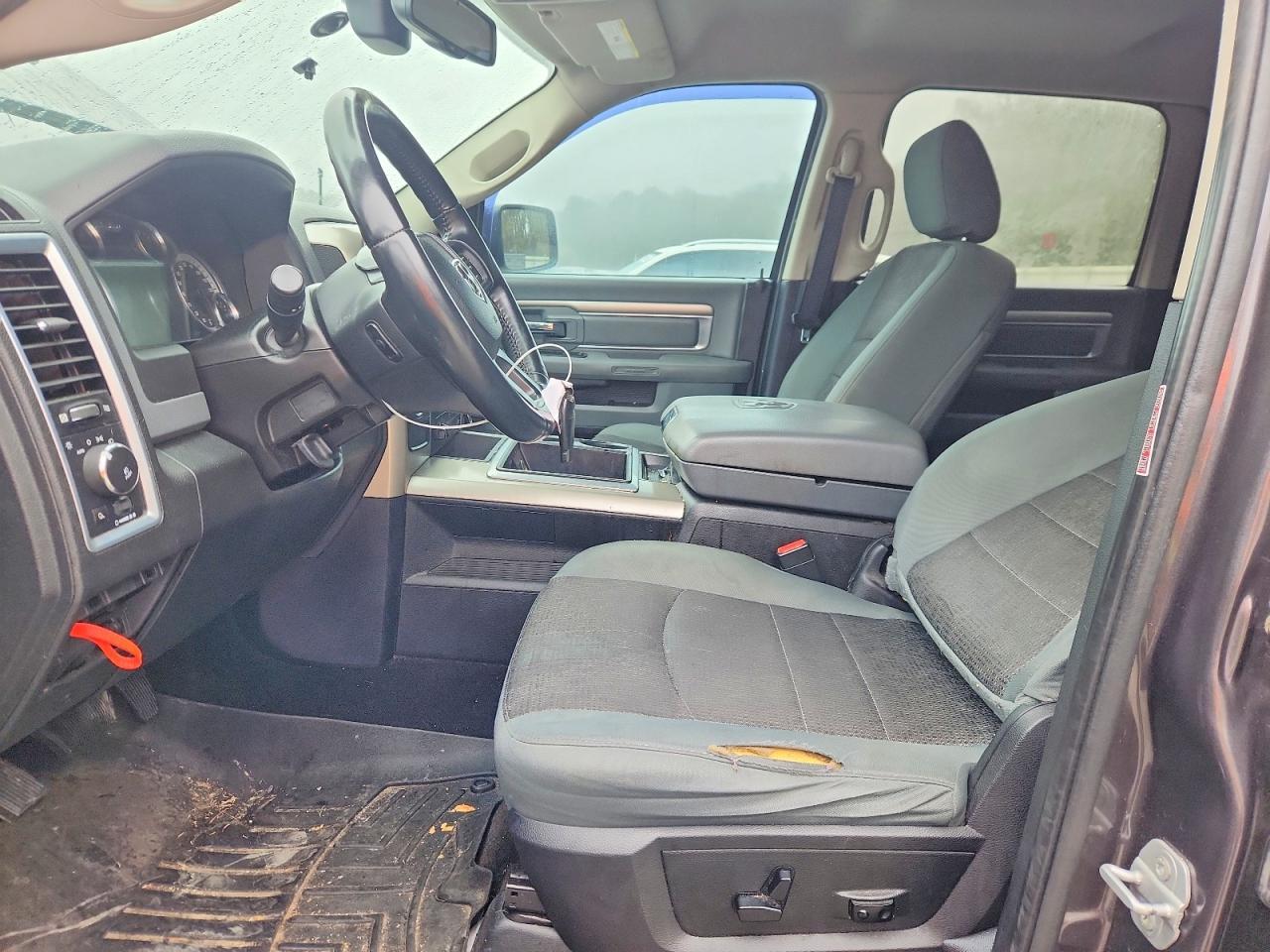 2015 Dodge RAM 1500 SLT