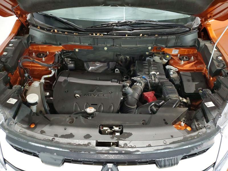 2024 Mitsubishi Rvr es