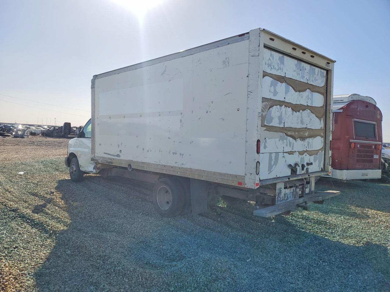 2008 GMC Savana BOX Truck