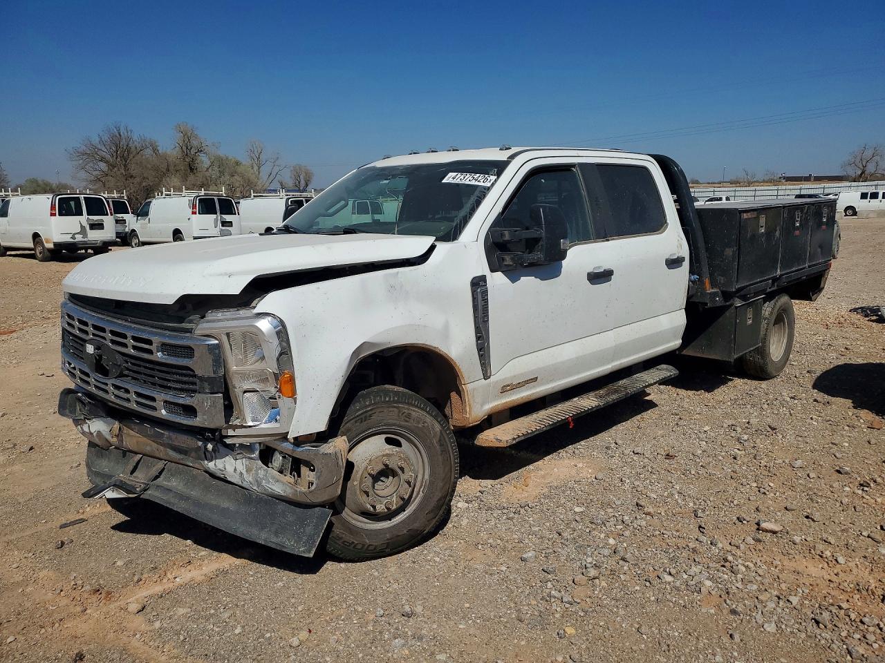 2023 Ford F350 Super Duty Flatbed Truck