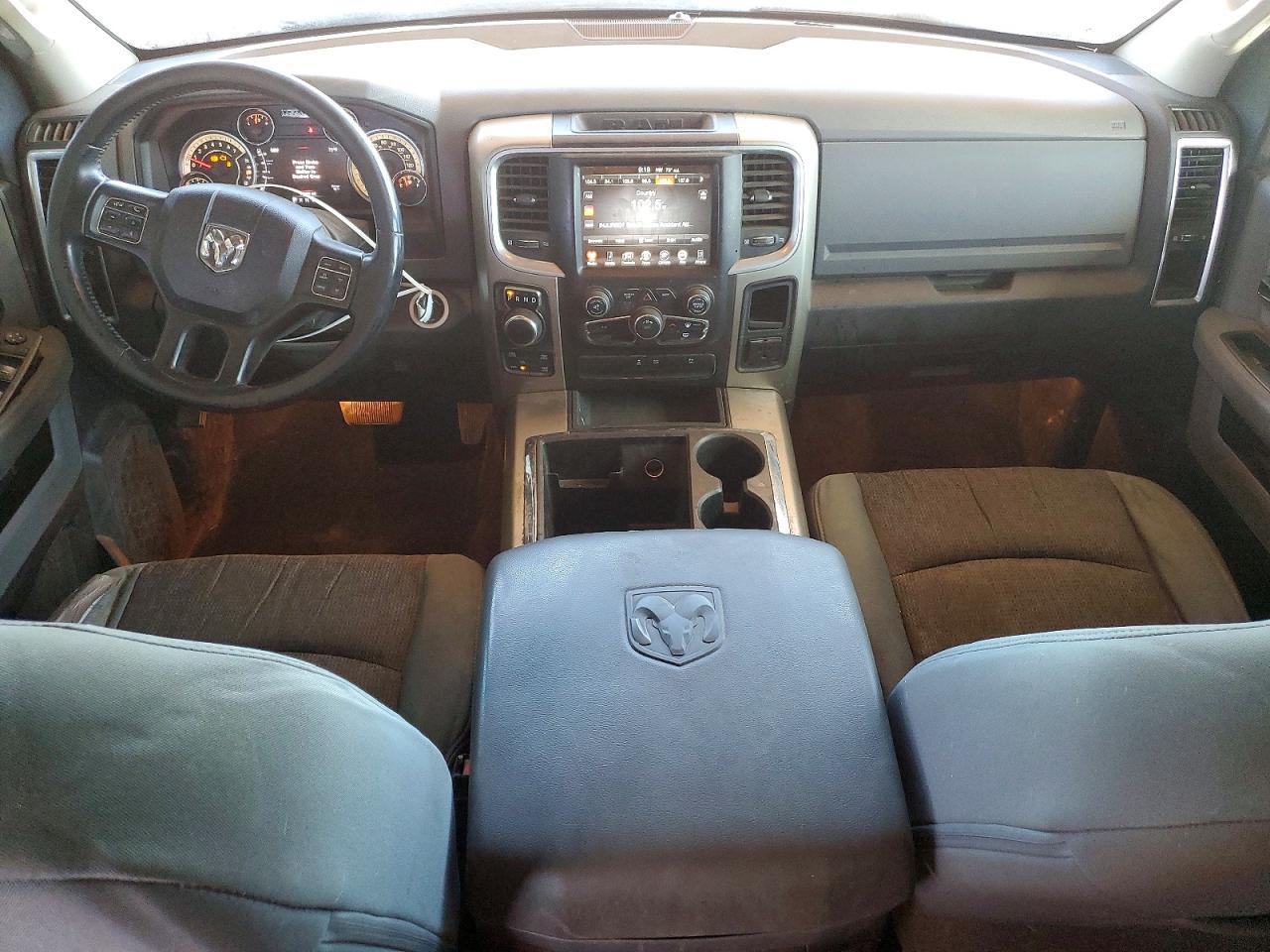 2013 Dodge RAM 1500 SLT