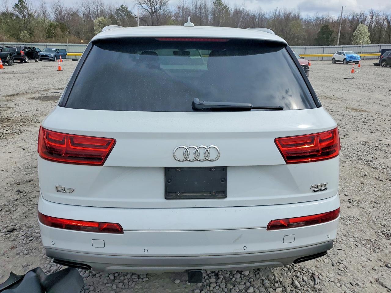 2017 Audi Q7 Premium Plus