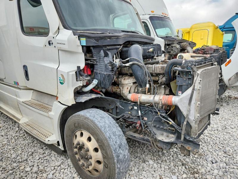 2022 Freightliner Cascadia 126 Semi Truck