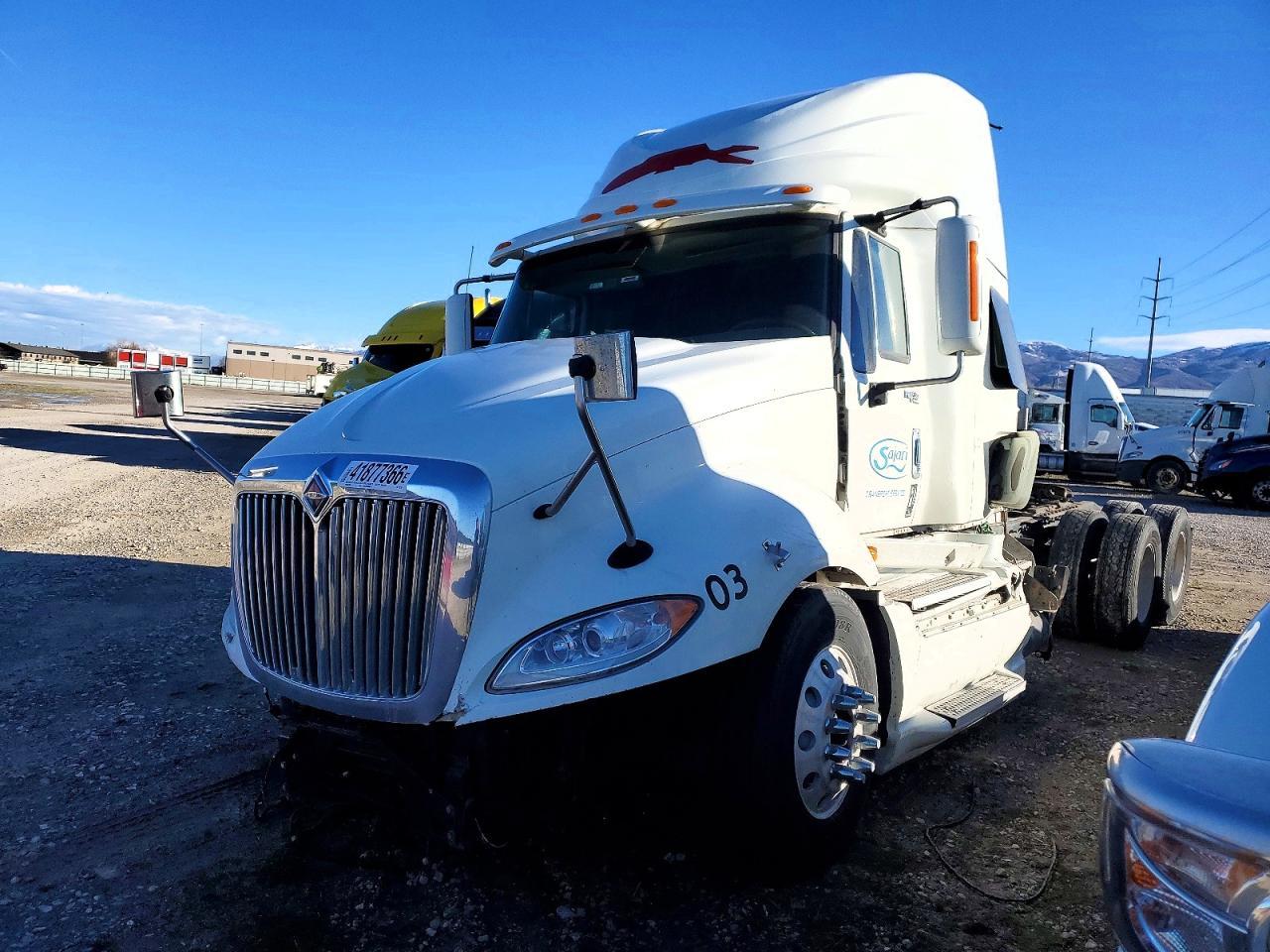 2010 International Prostar PR-Semi Truck