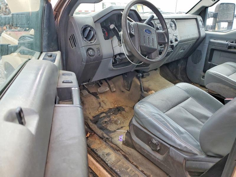 2016 Ford F350 Super Duty Flatbed Truck