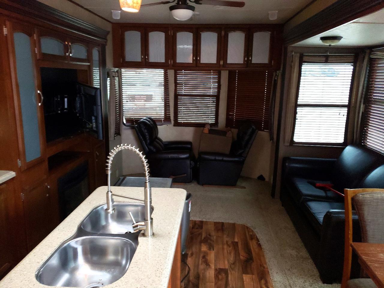 2016 Foresriver 2016 Forest River Villa Camper