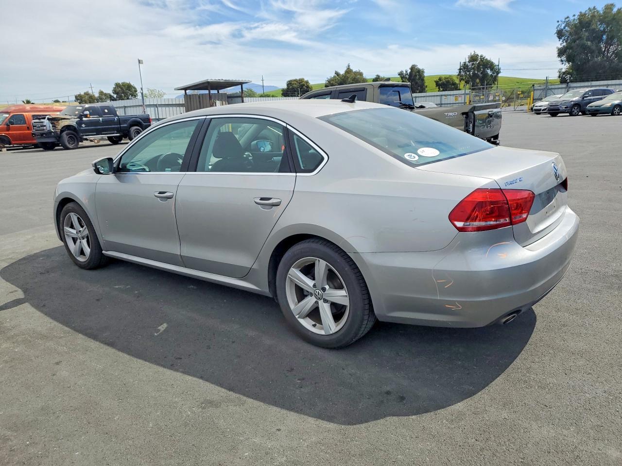 2013 Volkswagen Passat se