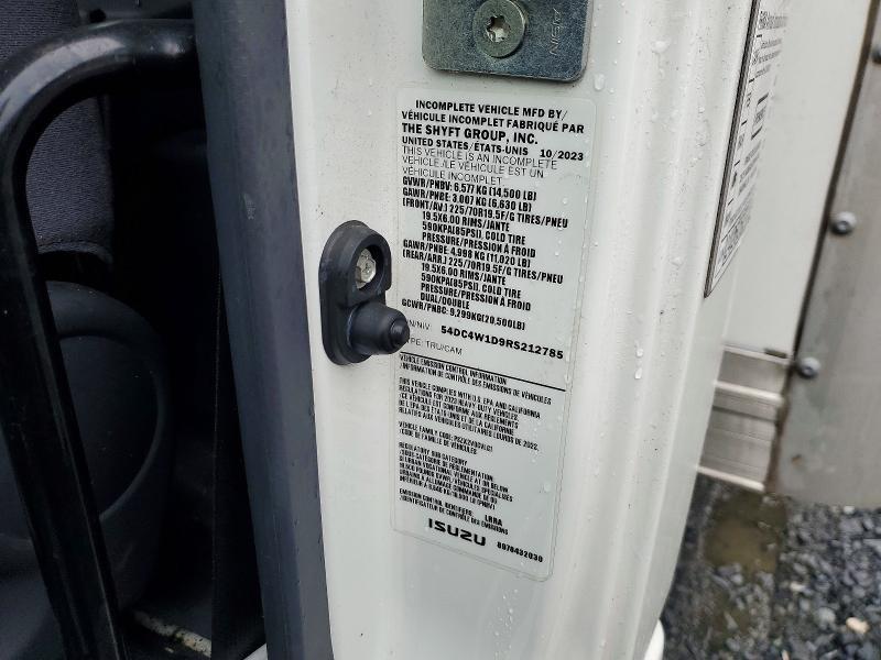 2024 Isuzu NPR HD BOX Truck