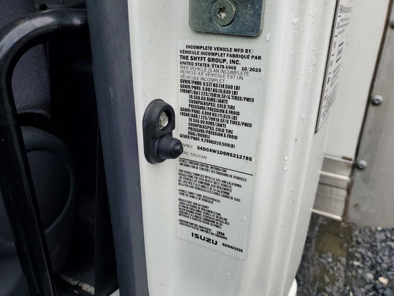 2024 Isuzu NPR HD BOX Truck