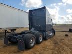 2015 Kenworth T680 Semi Truck