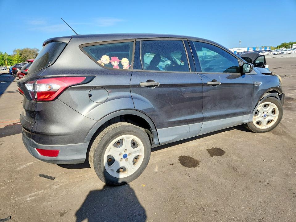 2018 Ford Escape s