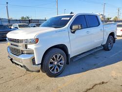 Camiones salvage sin ofertas aún a la venta en subasta: 2021 Chevrolet Silverado K1500 LT