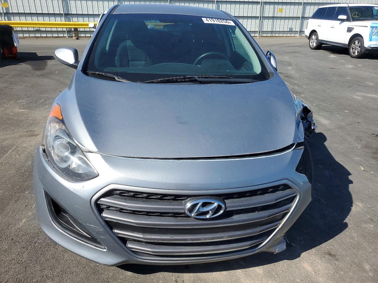 2016 Hyundai Elantra gt Base