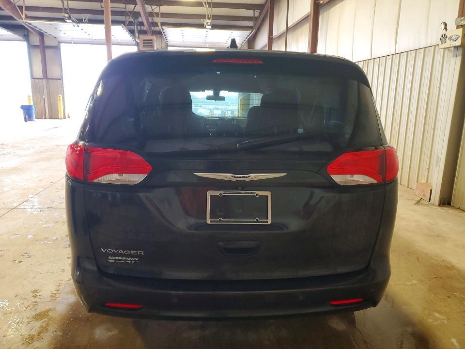 2020 Chrysler Voyager lx