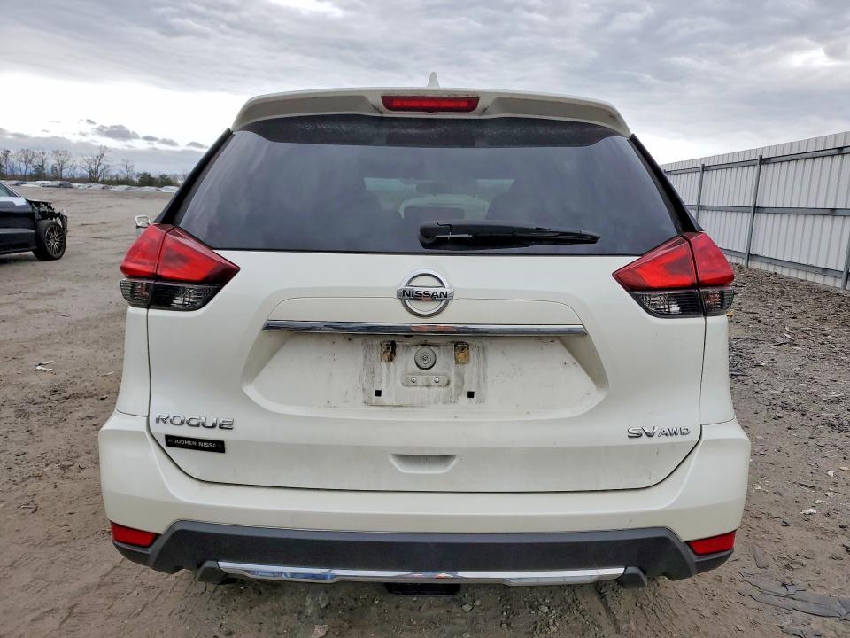 2017 Nissan Rogue sv