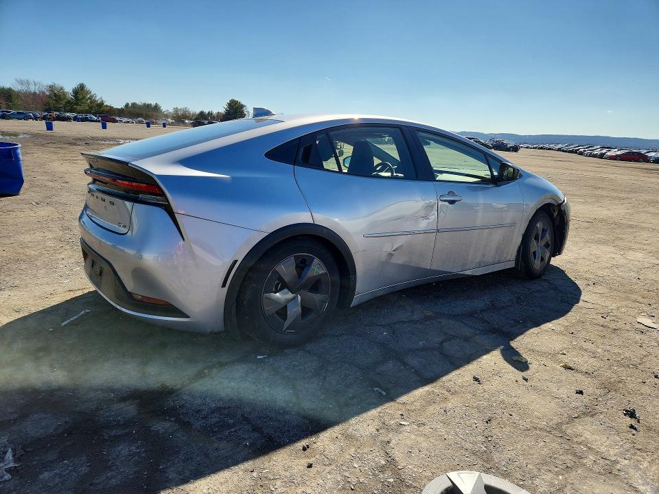 2024 Toyota Prius le