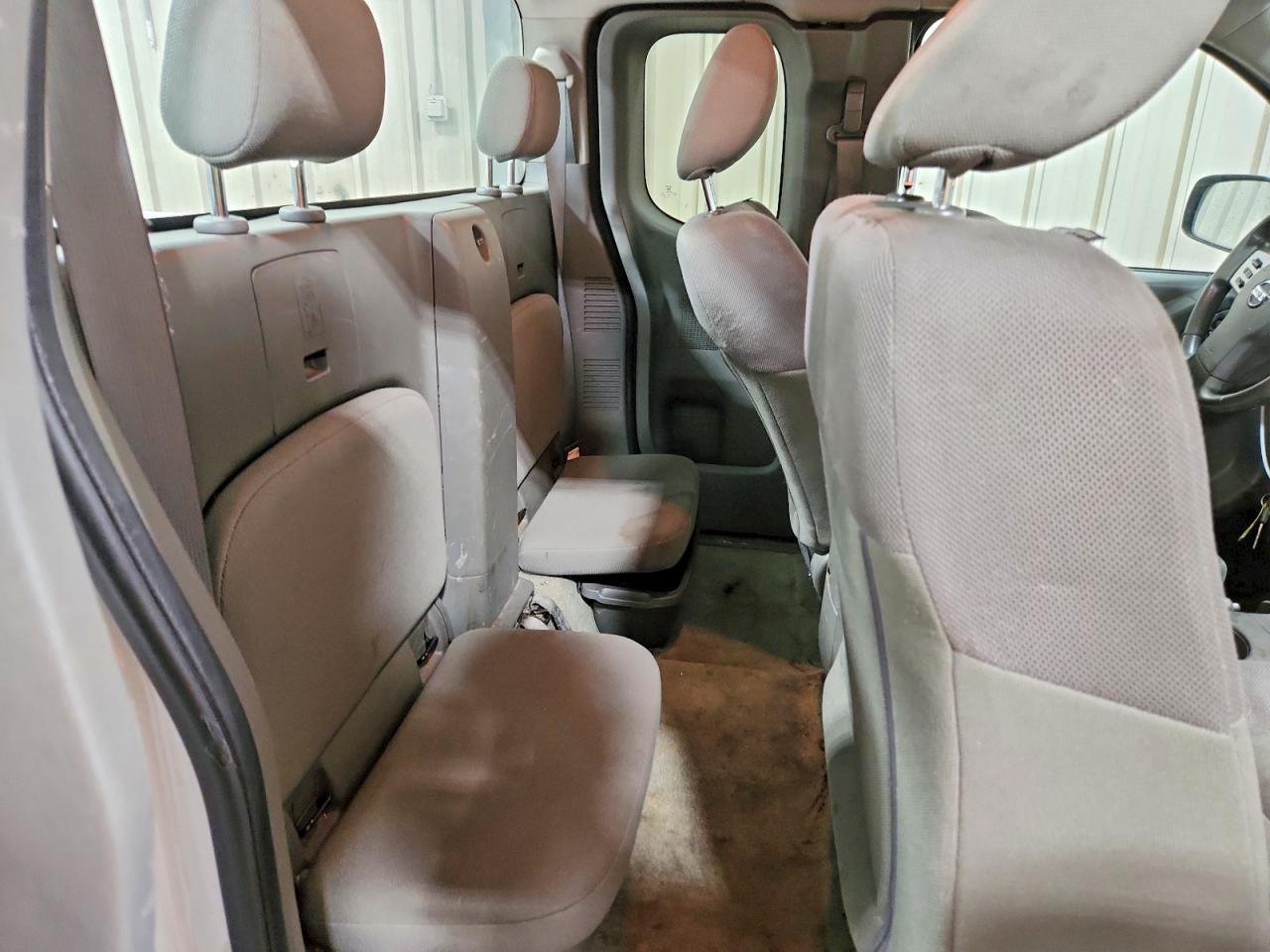 2017 Nissan Frontier S