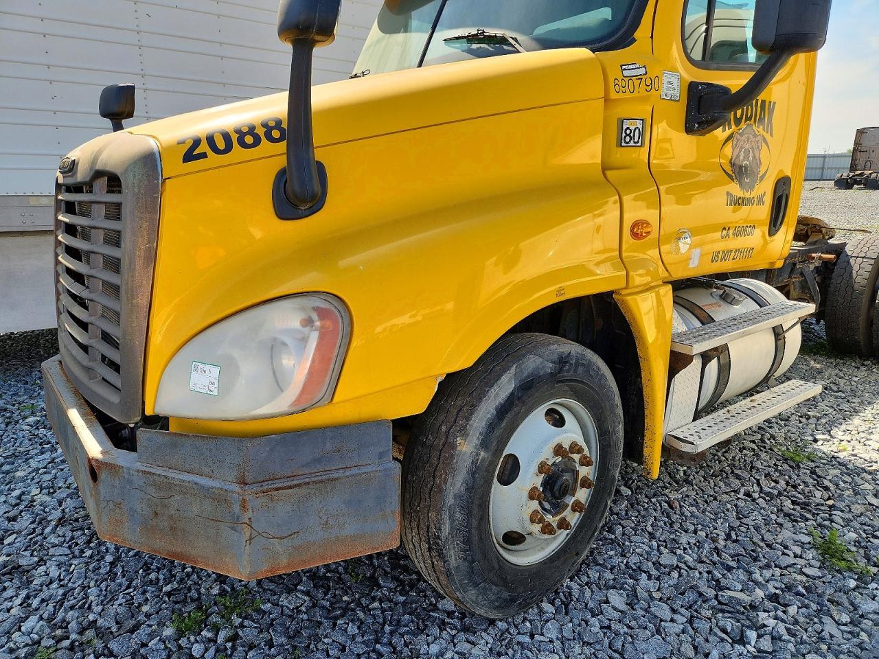 2014 Freightliner Cascadia Semi Truck