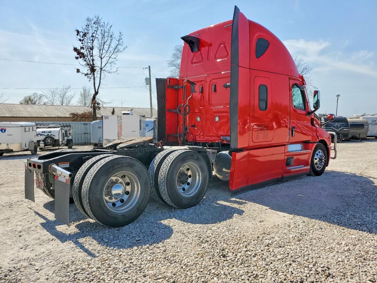 2020 Freigliner 2020 Freightliner Cascadia 126 Semi Truck