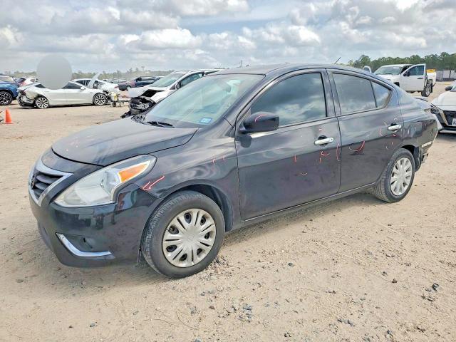 2018 Nissan Versa sv