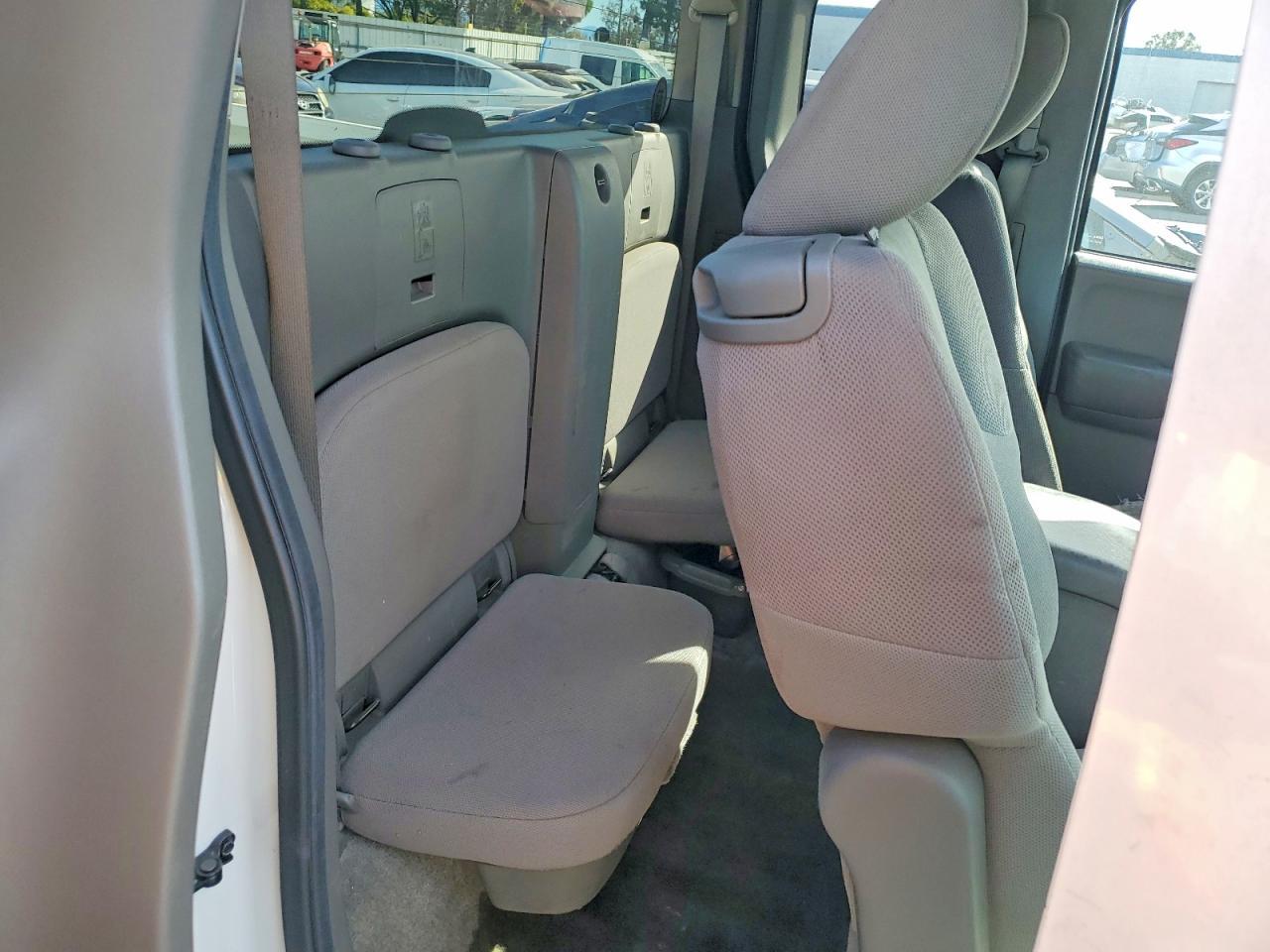 2012 Nissan Frontier S