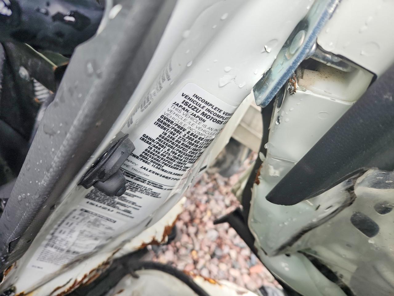 2025 Isuzu NRR BOX Truck