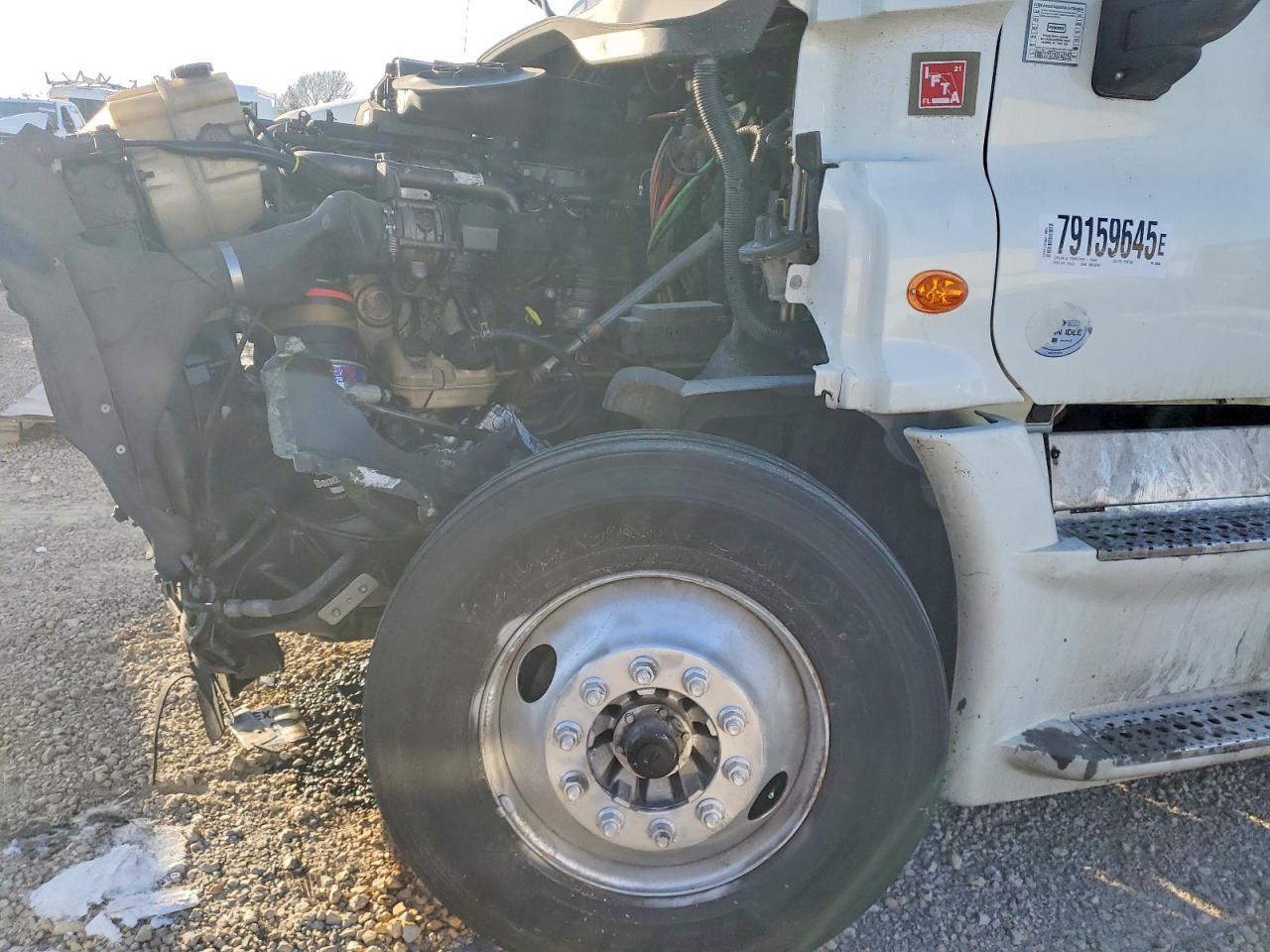 2015 Freigliner 2015 Freightliner Cascadia 1-Semi Truck