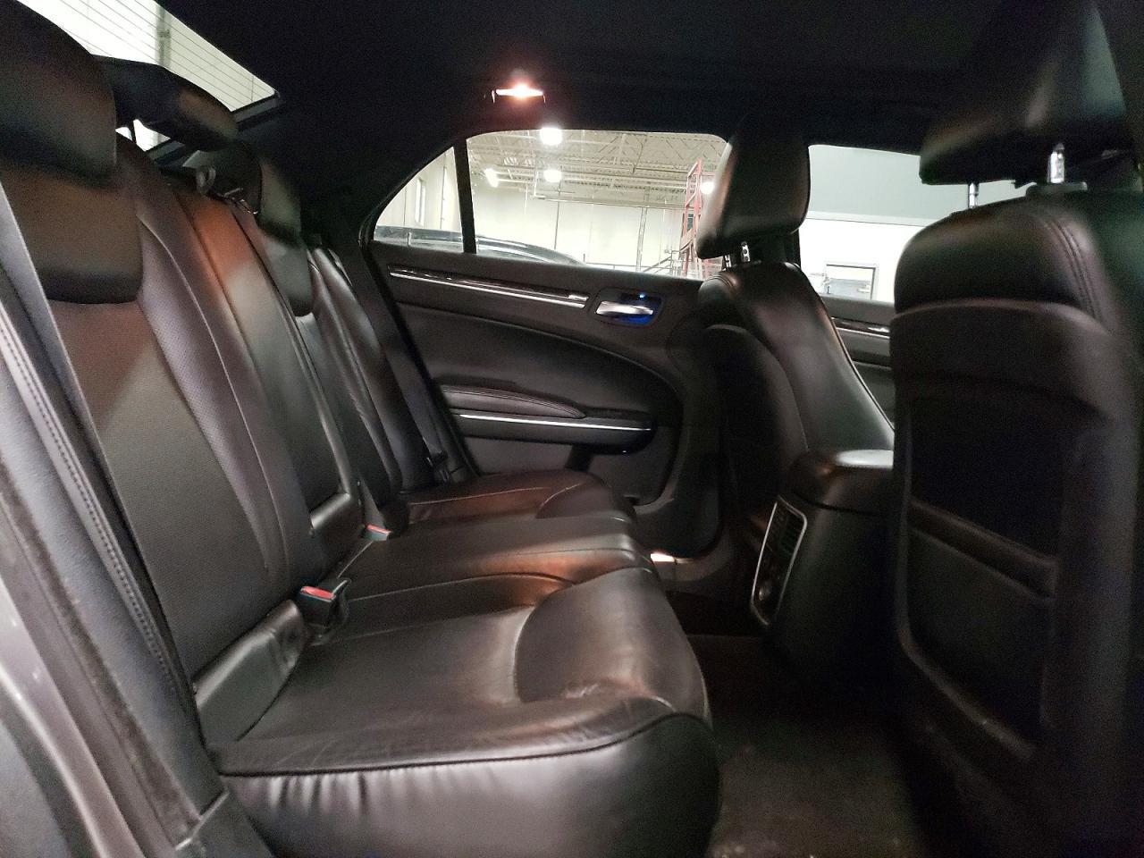 2011 Chrysler 300c