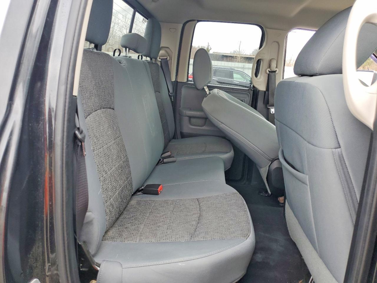 2016 Dodge RAM 1500 SLT