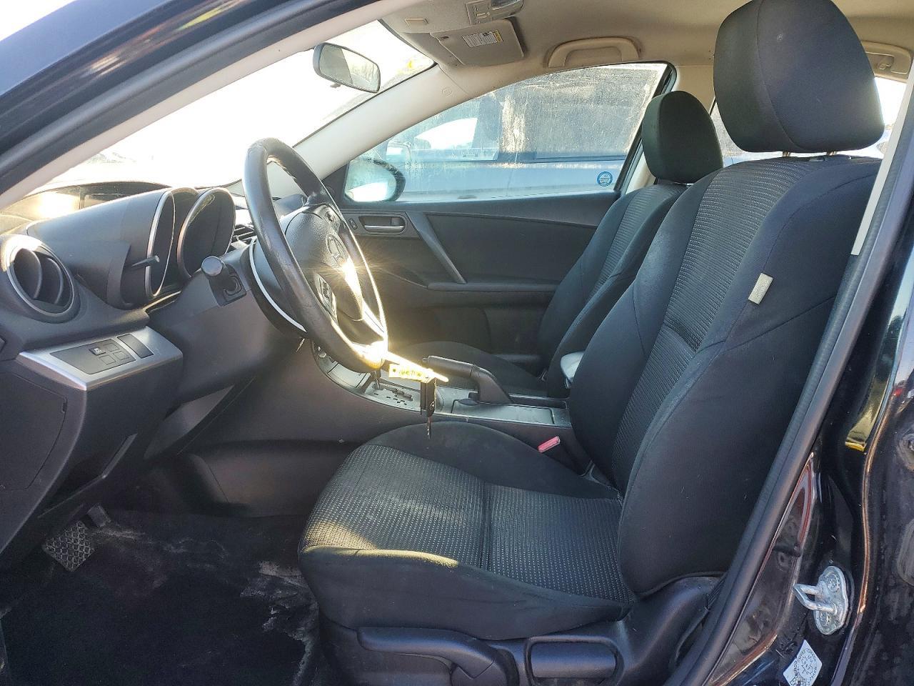 2013 Mazda 3 I