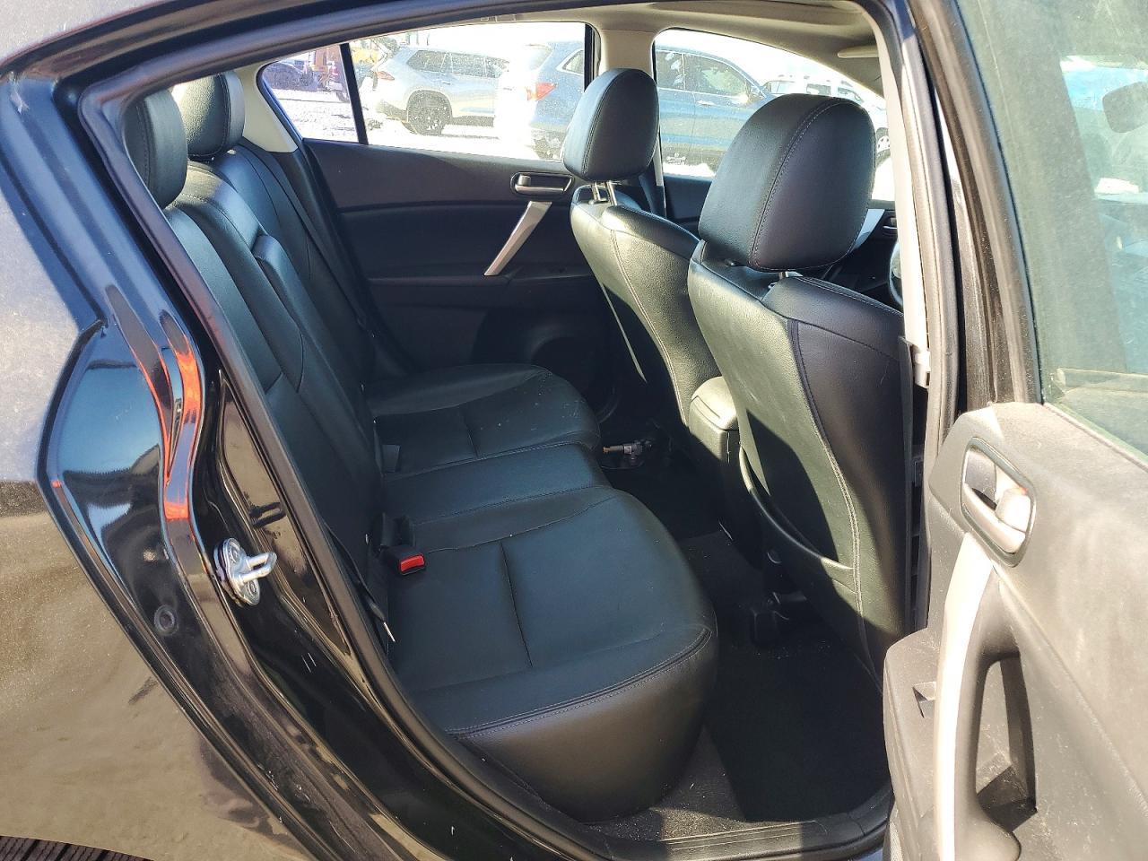 2013 Mazda 3 I