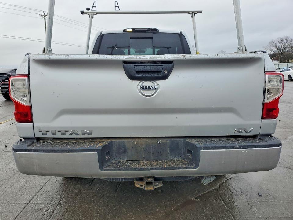 2017 Nissan Titan SV