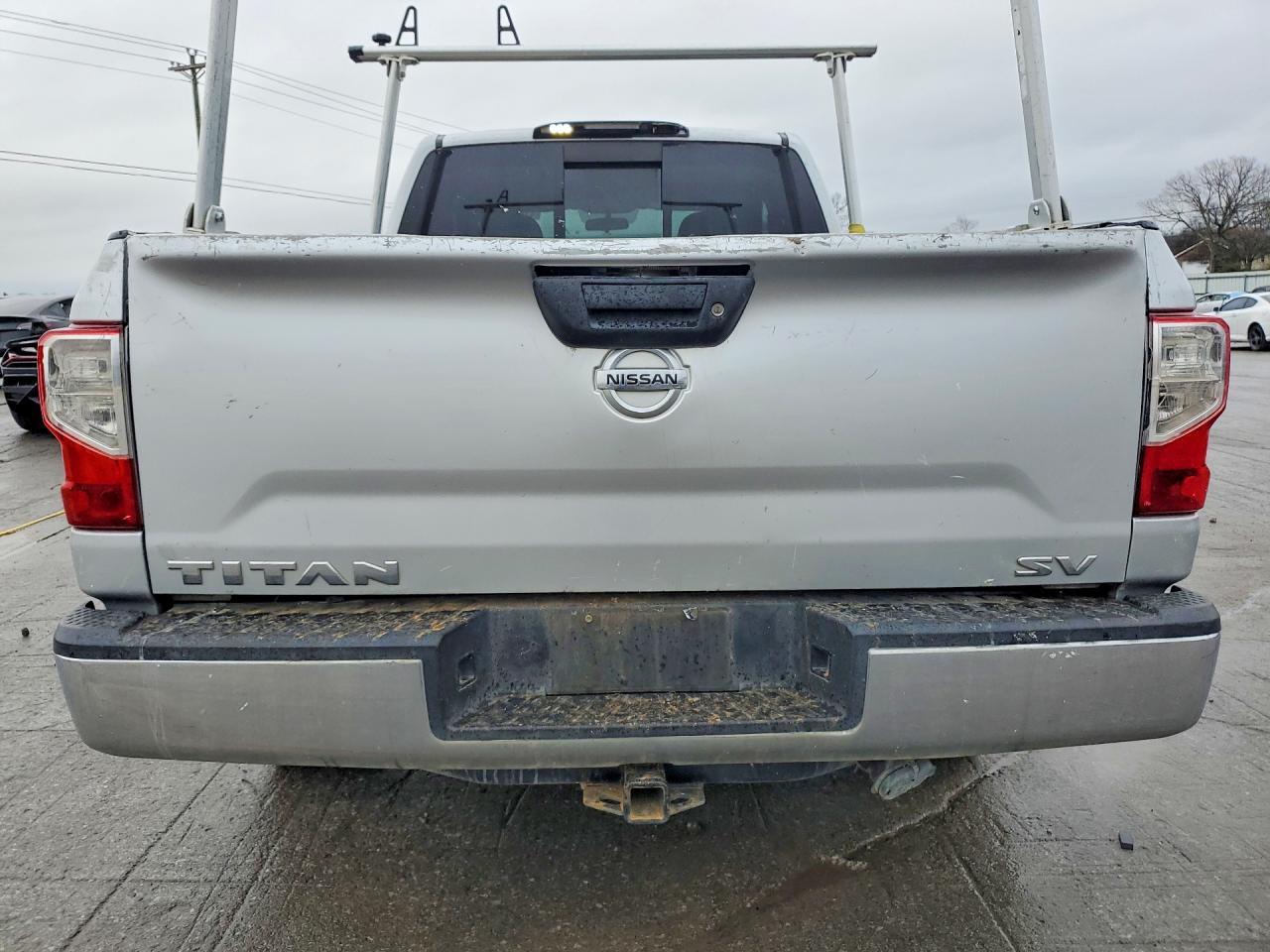 2017 Nissan Titan SV