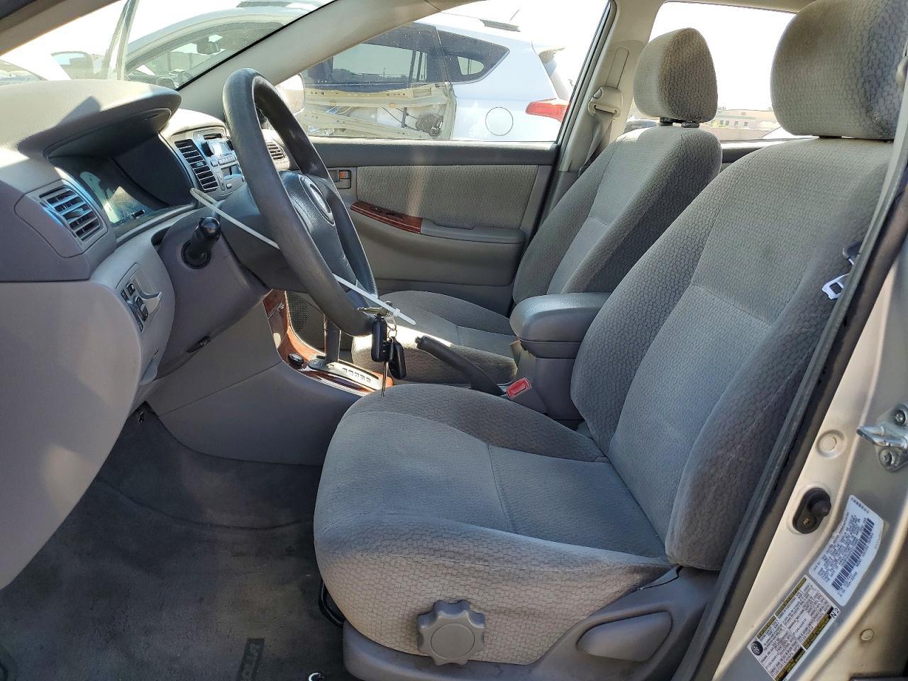 2004 Toyota Corolla le