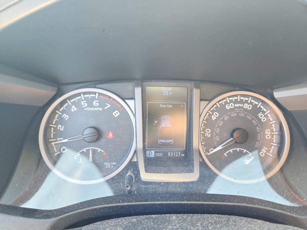 2017 Toyota Tacoma SR5 V6