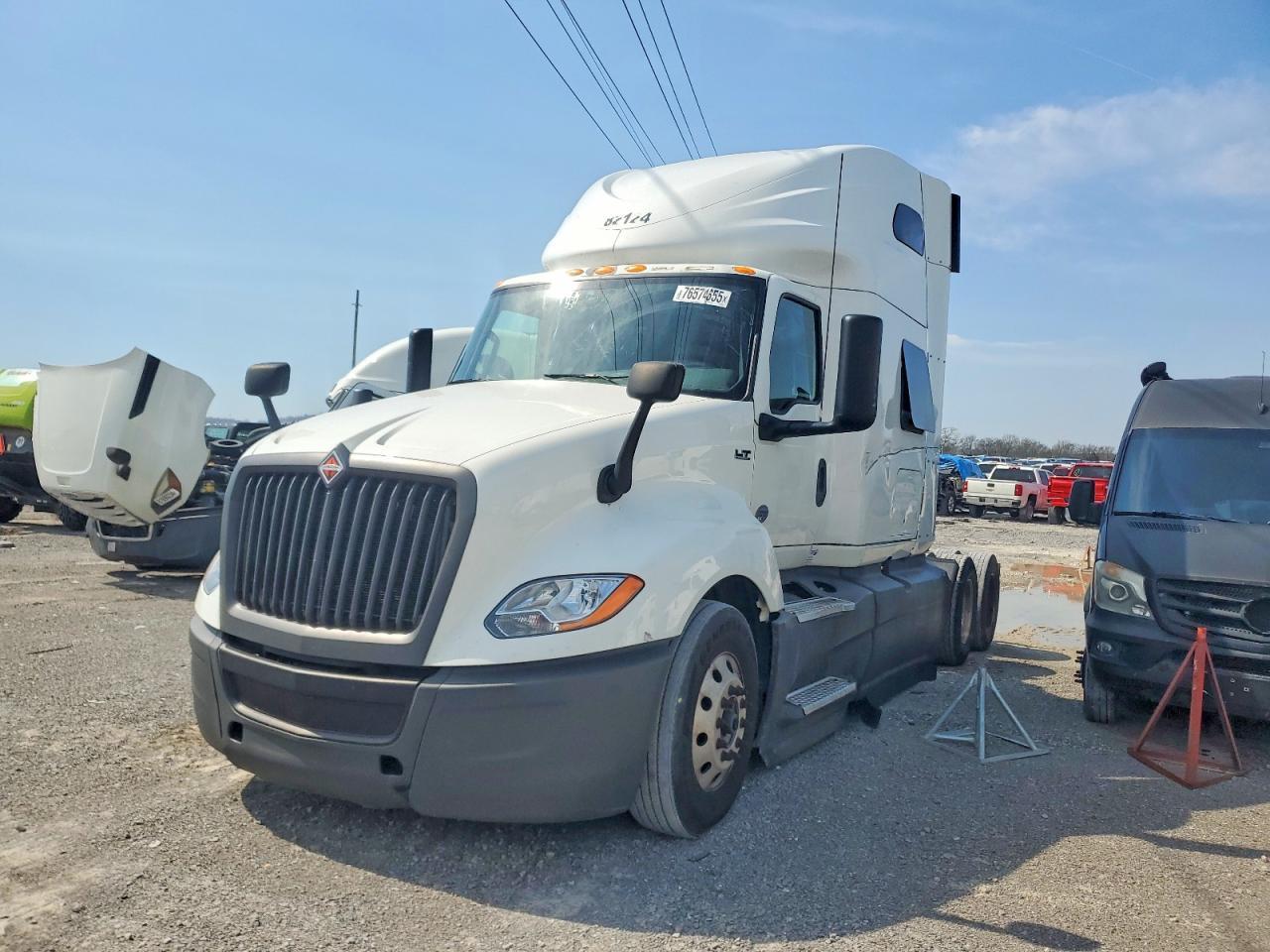 2022 International LT625-Semi Truck
