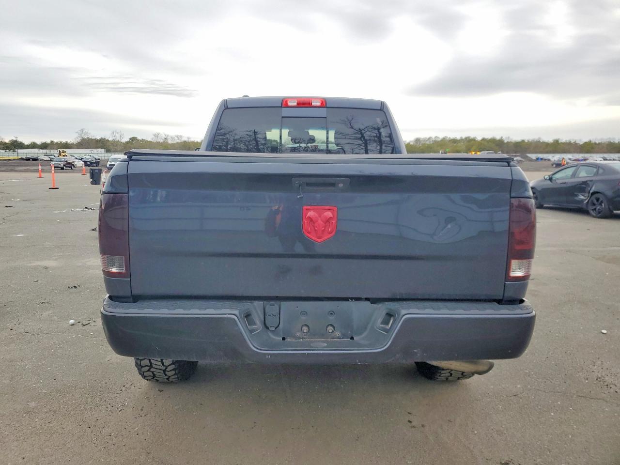 2016 Dodge RAM 1500 SLT