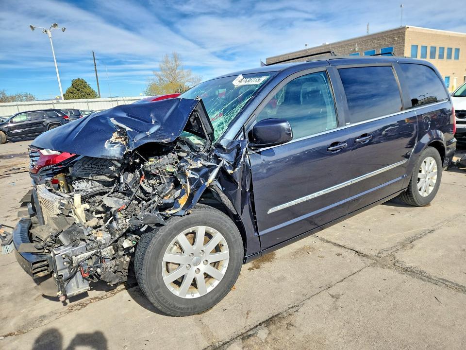 2014 Chrysler Town & Country Touring