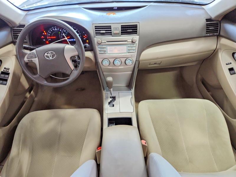 2009 Toyota Camry le