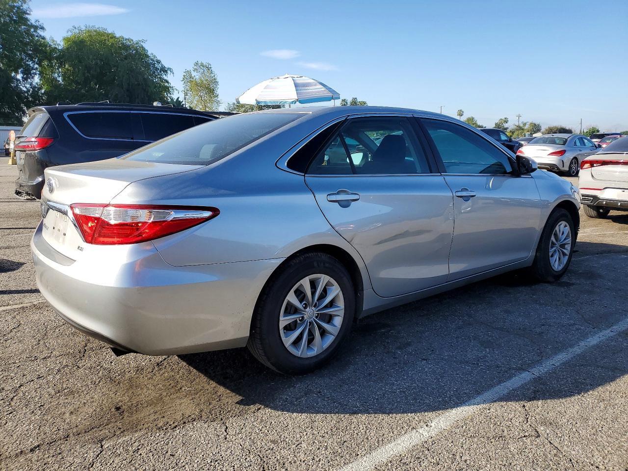 2017 Toyota Camry le