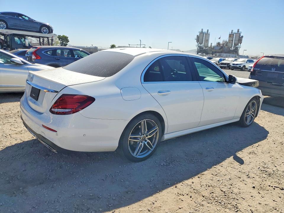 2019 Mercedes-Benz 300 e